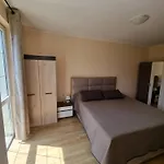 In A Luxurious Complex In Sunny Apartman *